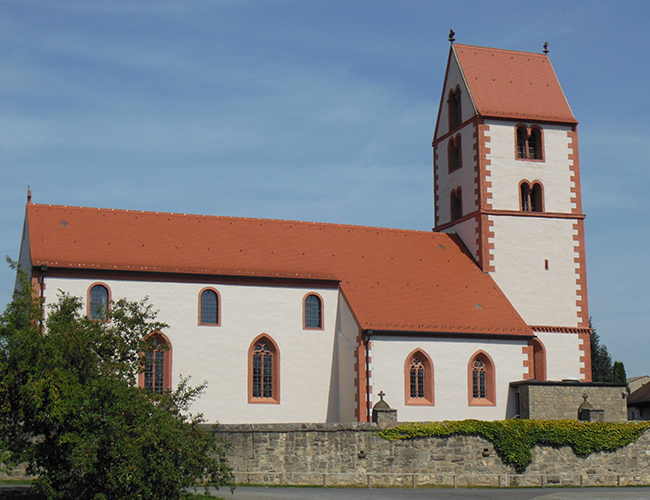 Dak_keramiek_Meyer-Holsen_monument_bescherming_kerk