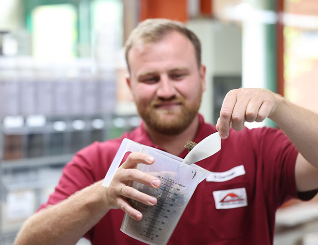 Dachkeramik_Meyer-Holsen_Labor