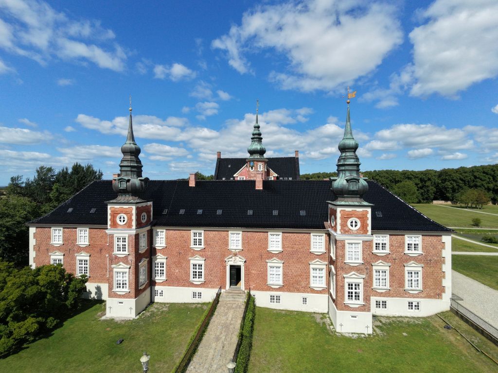 Dakpannen_Meyer-Holsen_Historisch behoud_Jaegerspris_Kasteel Denemarken