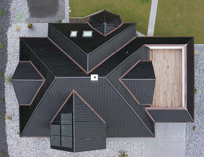 Meyer-Holsen_Dachkeramik_Zwilling_Galerie2